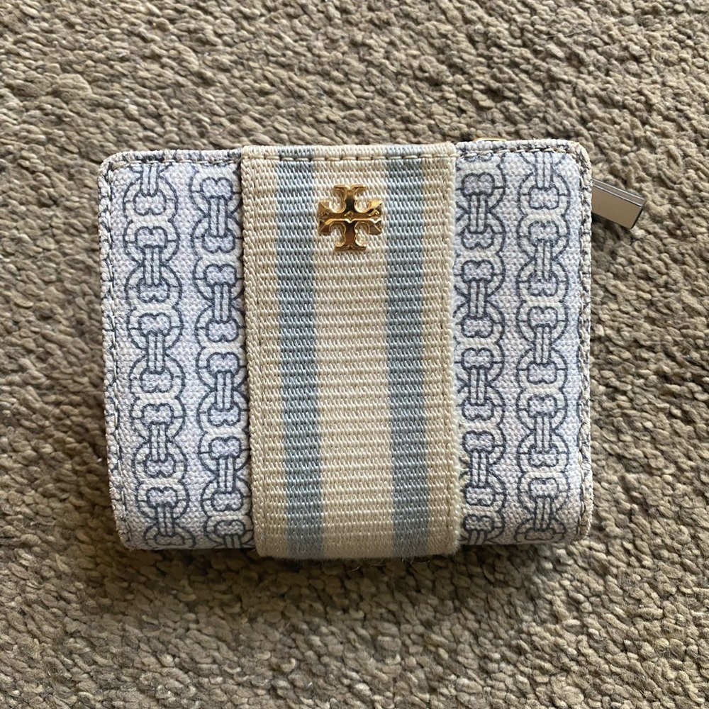 Tory Burch Wallet with Light Blue Logo and Gold Snap